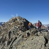 Wandern im Ötztal – zwei Bergsteiger auf der Talleitspitze