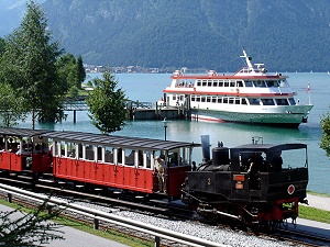 Achensee, Tirol - Von der Dampf-Zahnradbahn auf's Schiff