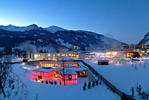 Bad Gastein - Blick auf die Therme, Winter
