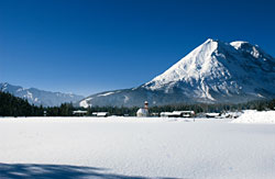 Blick auf Leutasch im Winter
