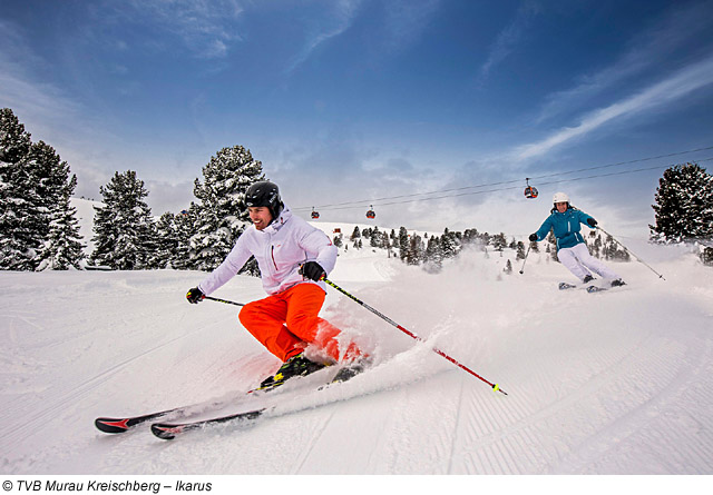 Skifahrer im Skigebiet Murau-Kreischberg