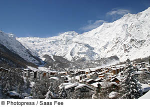 Blick auf Saas Fee im Winter