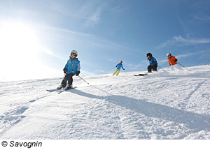 Kinder im Skigebiet Savognin