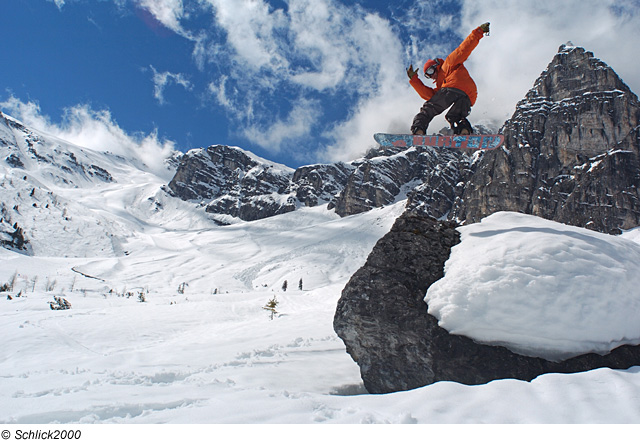 Snowboarder-Sprung in der Schlick2000
