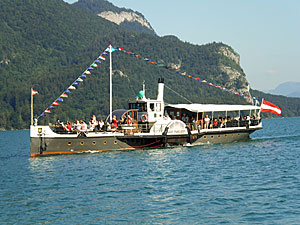 Schiff auf dem Wolfgangsee