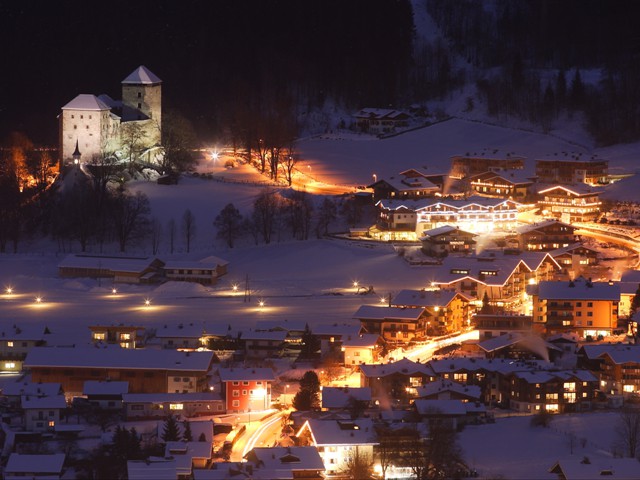 Kaprun bei Nacht