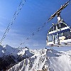 Blick auf Kabinenbahn in Samnaun