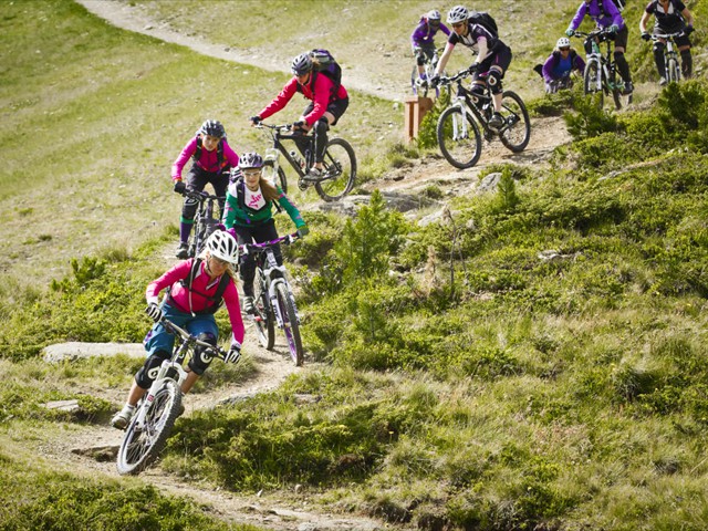 Bikerinnen in Sölden, Ötztal