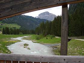 Ferienwohnung-Urlaub im Fassatal