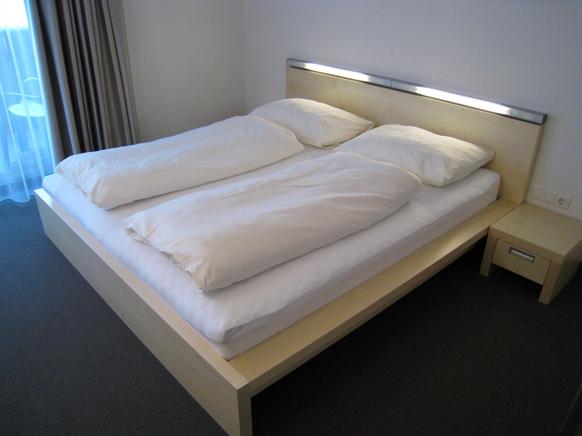 Schlafzimmer title=