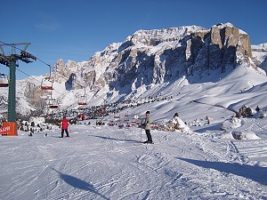 Skipiste im Fassatal, Trentino