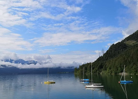 Der Walchensee in Bayern im Urlaub in einer Ferienwohnung mit Hund