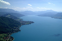 Luftaufnahme vom Attersee