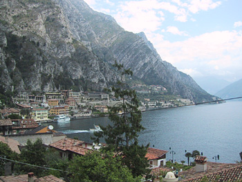 Blick auf den Gardasee von Limone