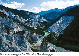 Wandern in der Rheinschlucht, Graubünden