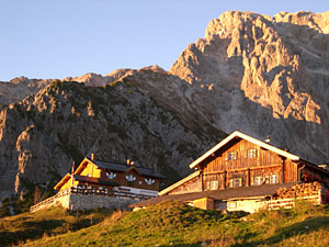 Erichhütte im Abendlicht, Hochkönig