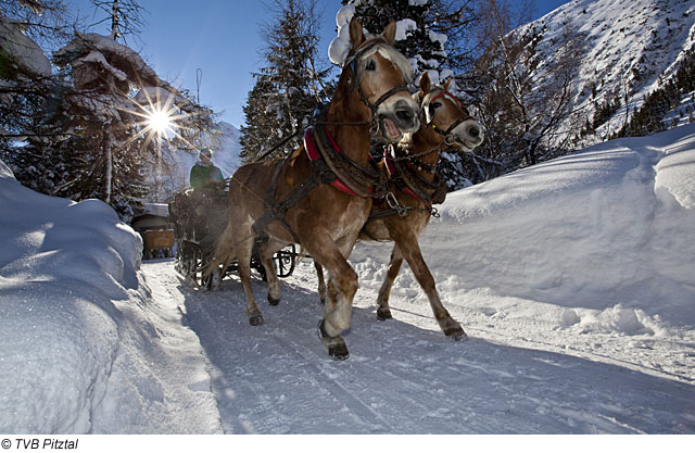 Romantische Kutschfahrt durchs Pitztal