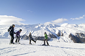 Skifahrer in der Ferienregion Reschenpass