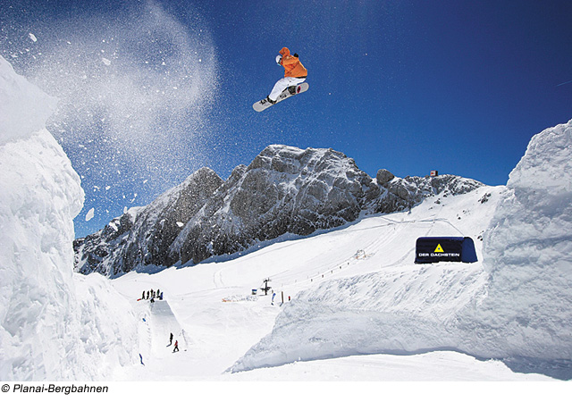 Schladming-Dachstein Snowboarder