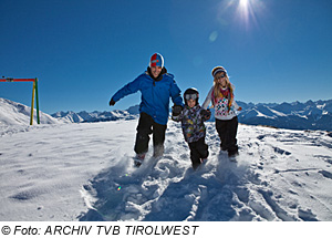 Familienwinterurlaub in der Ferienregion TirolWest