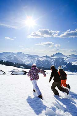 spielende Kinder in Westendorf